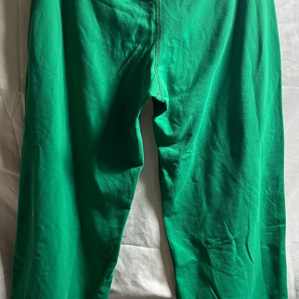 Lululemon Green capris - Picture 8 of 9